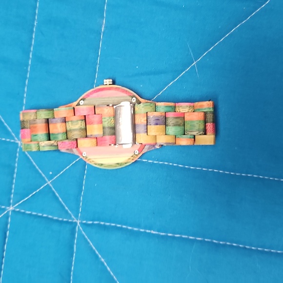 Colorful BRES Wooden Watch - Picture 2 of 3